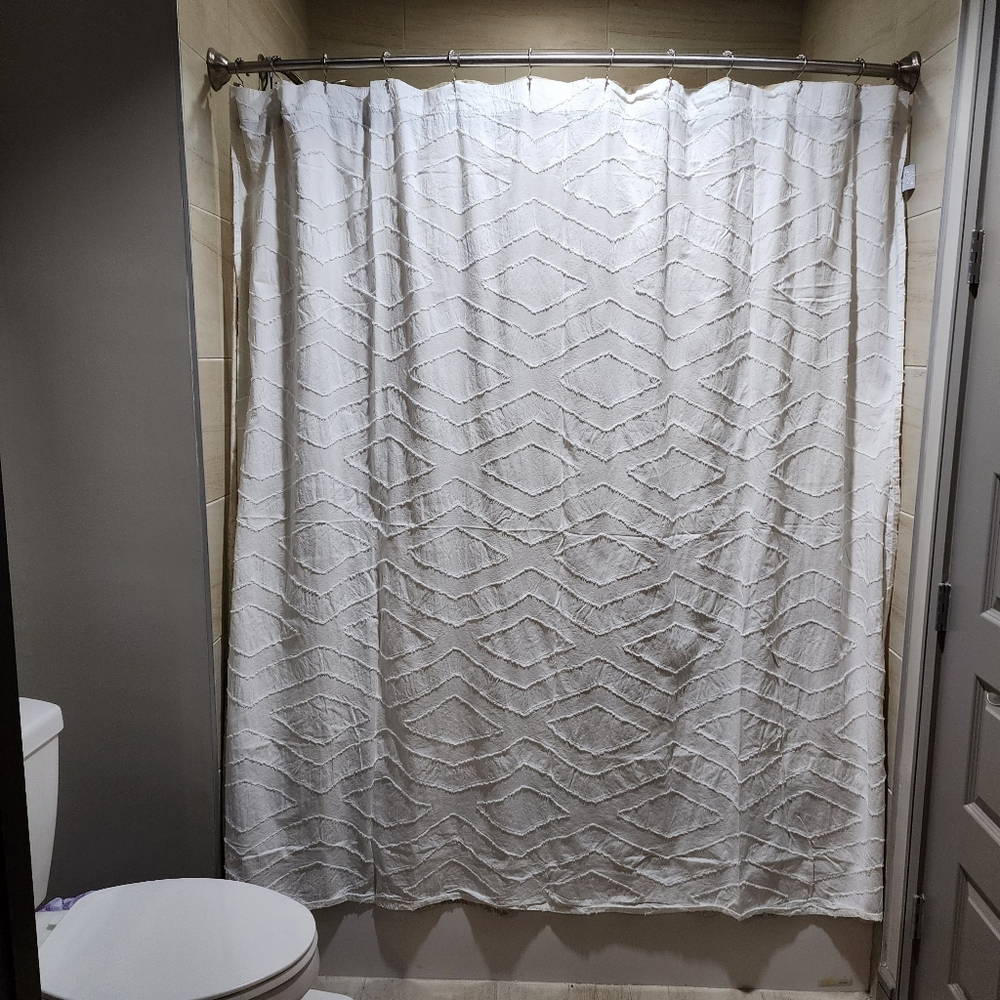 Hotel White shower curtain